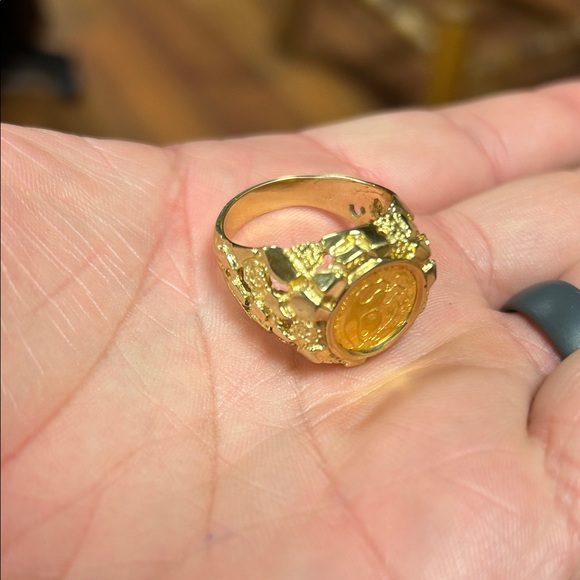 Gold Coin Ring - Picture 3 of 3